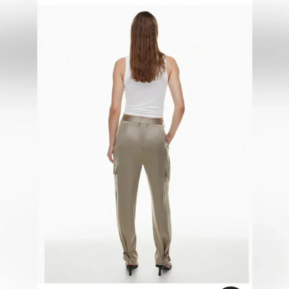 Aritzia Babaton
Refined Satin Cargo
Pant Modern  Taupe size 4, Edgy Streetwear. - Picture 6 of 16